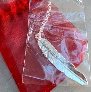 New feather long chain necklace with bag